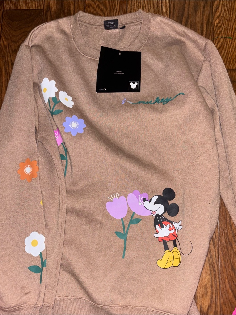 Disney crewneck sweatshirt size large new with tags